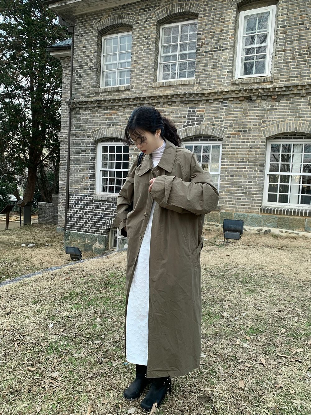네이 오버핏 트랜치 코트 상세 이미지 13