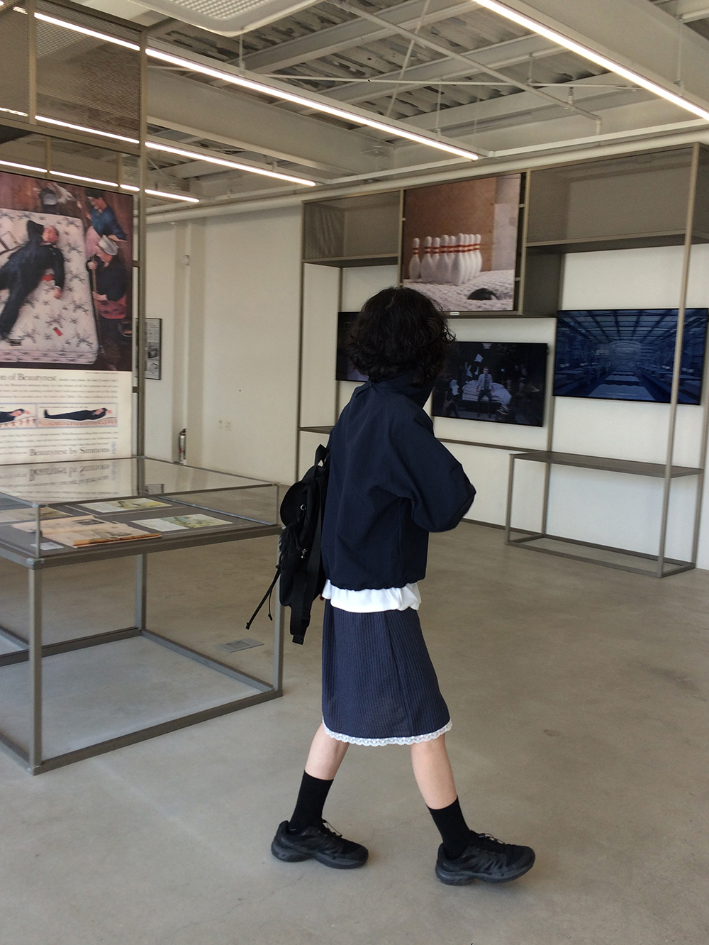 치마 모델 착용 이미지-S1L26