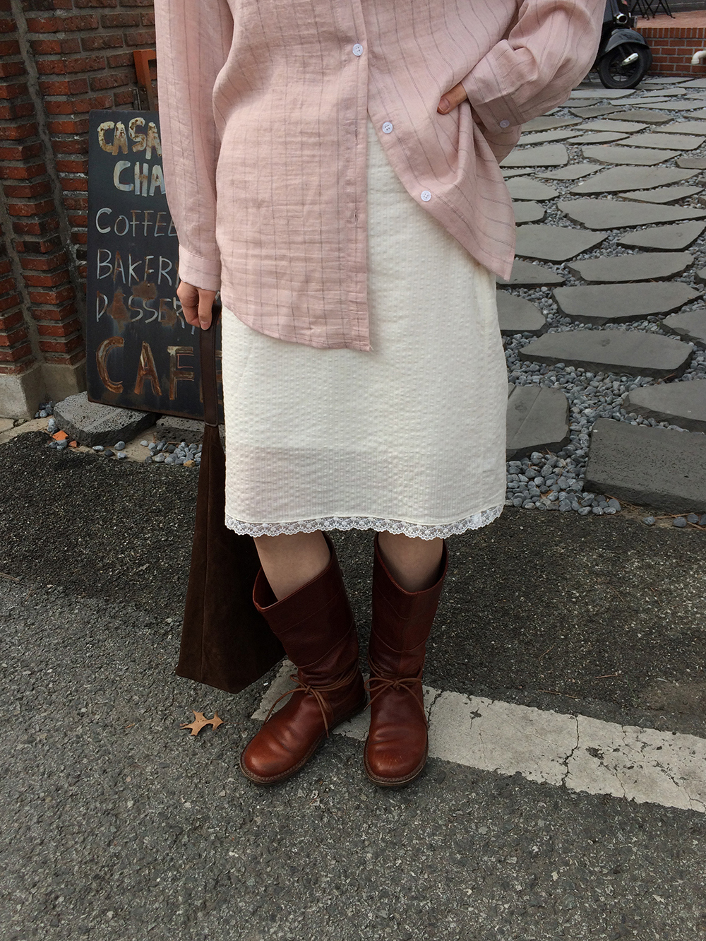 치마 모델 착용 이미지-S2L1