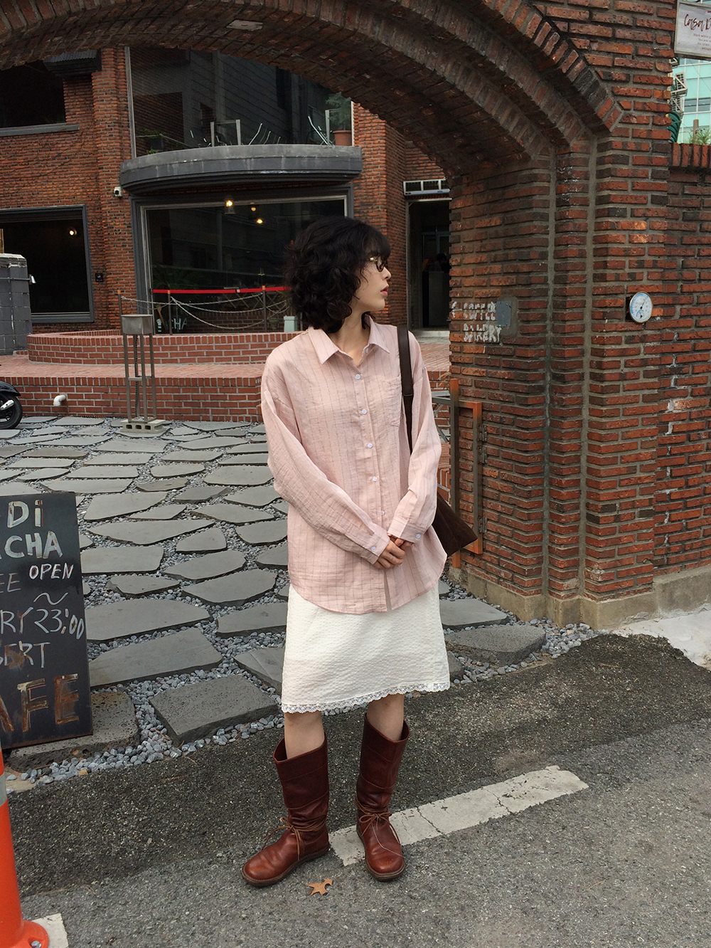 치마 모델 착용 이미지-S2L5