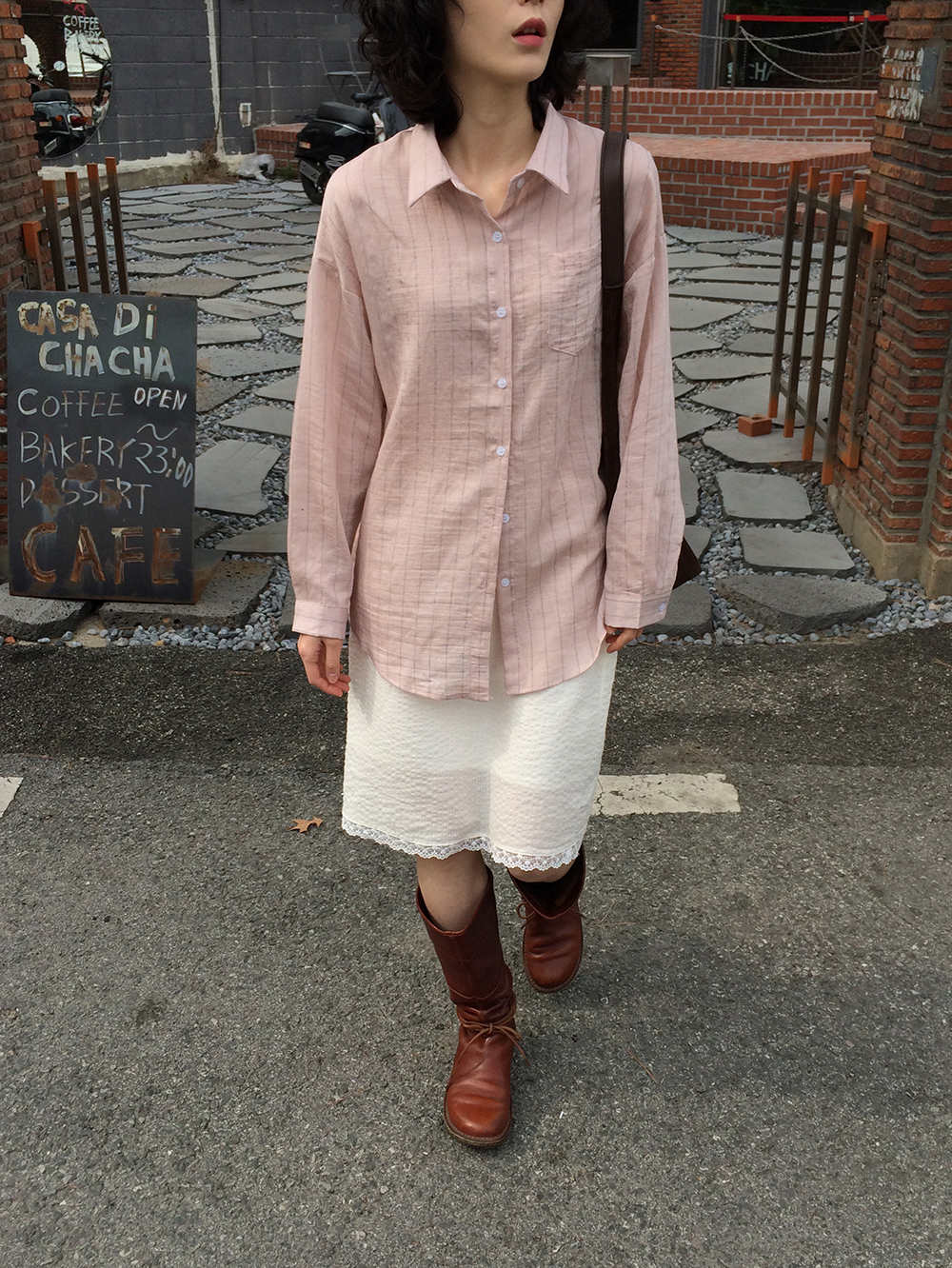 치마 모델 착용 이미지-S2L2