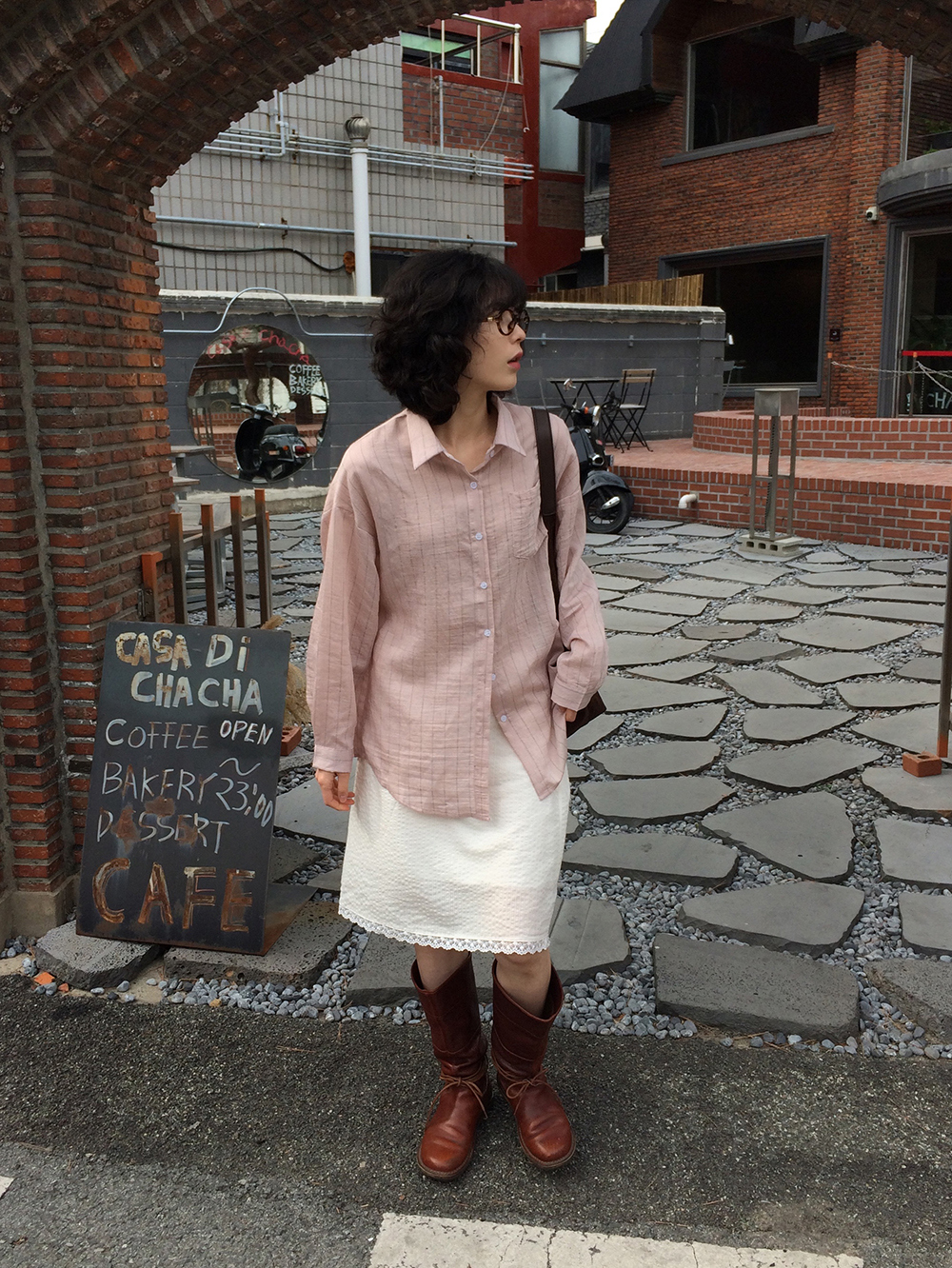 치마 모델 착용 이미지-S2L19