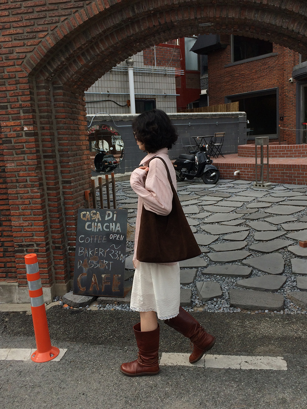 치마 모델 착용 이미지-S2L15