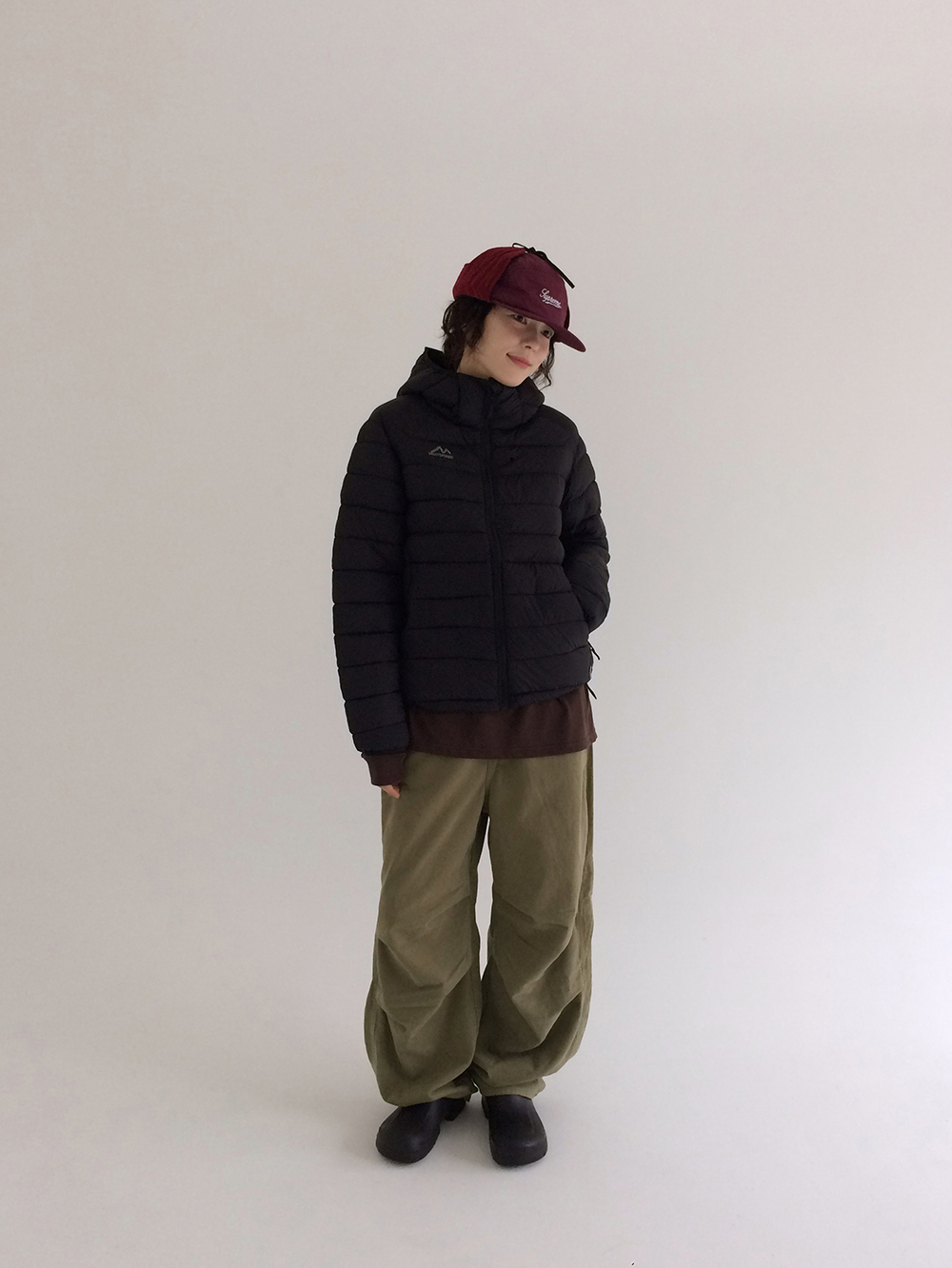 패딩 모델 착용 이미지-S1L29