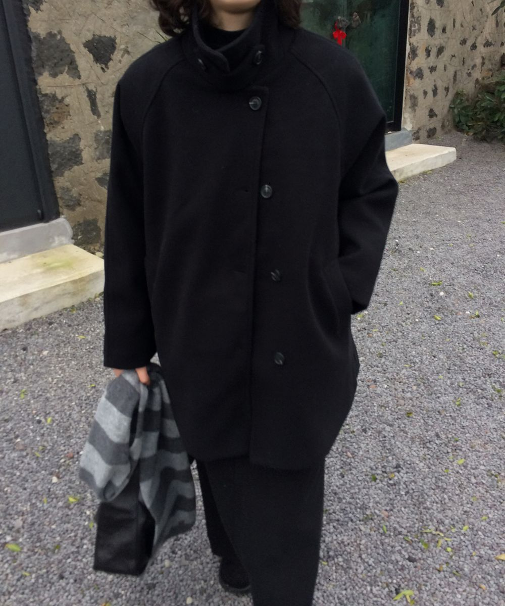 코트 모델 착용 이미지-S1L8