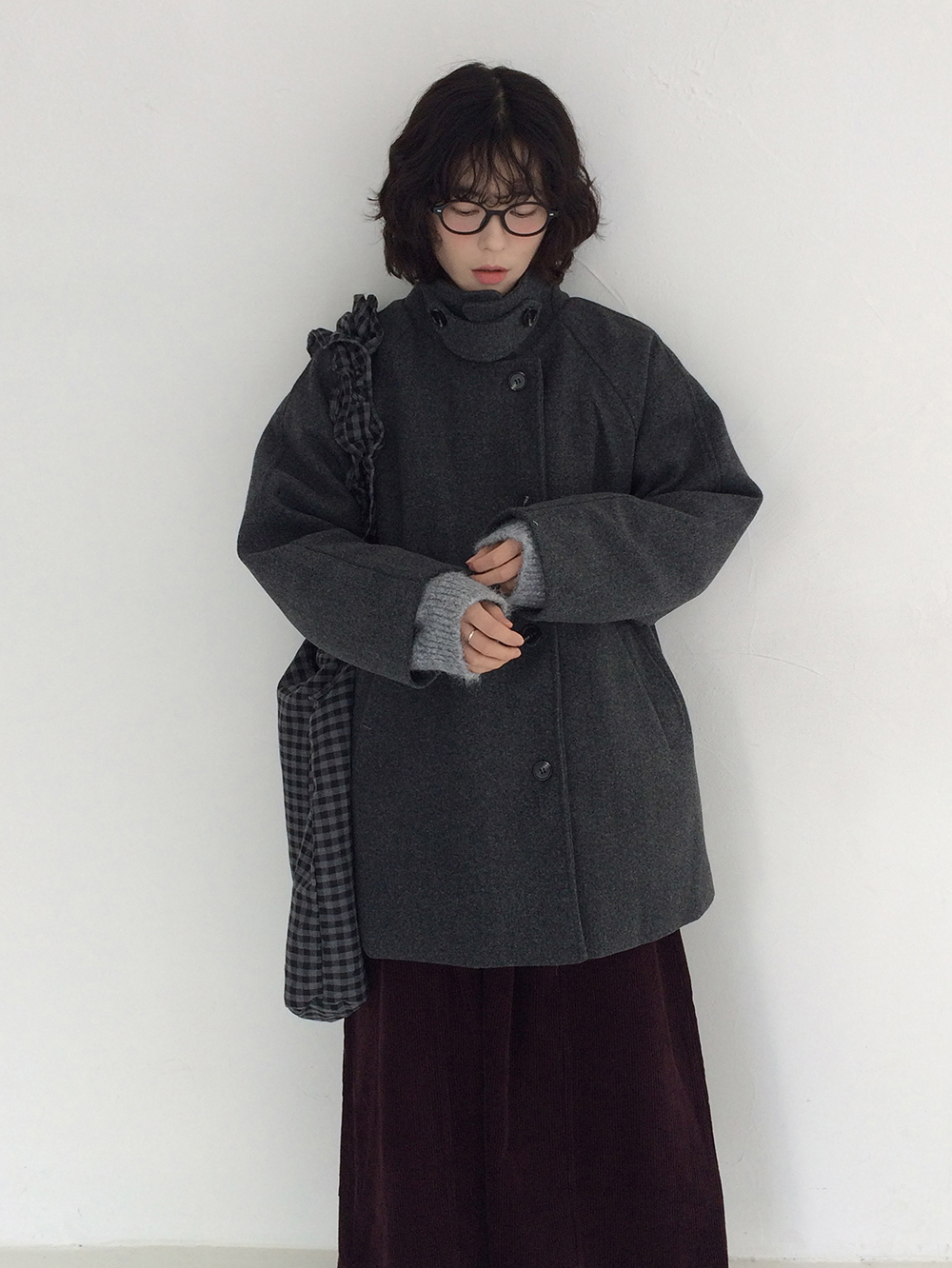 코트 모델 착용 이미지-S1L5