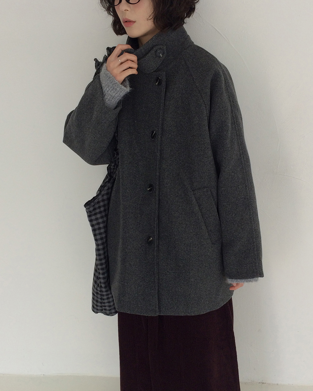 코트 모델 착용 이미지-S1L44