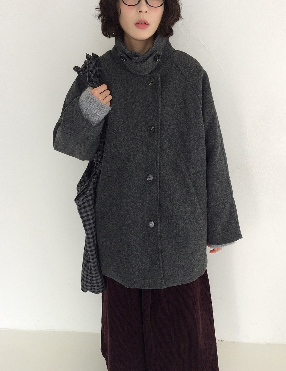 코트 모델 착용 이미지-S1L43