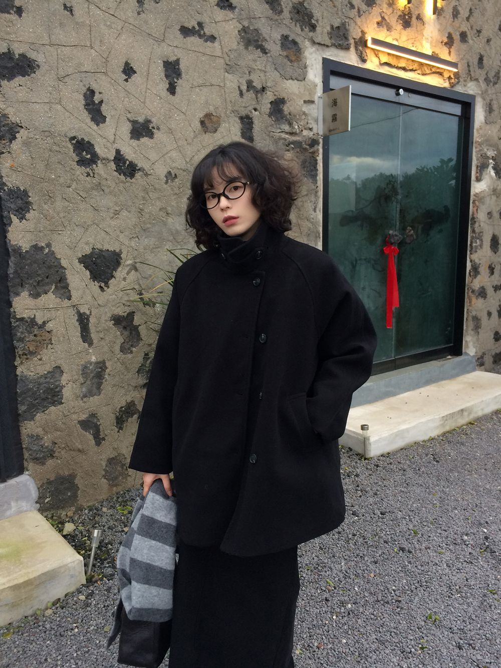 코트 모델 착용 이미지-S1L6