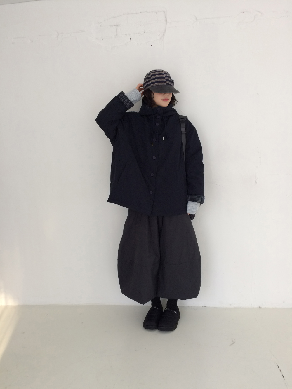 재킷 모델 착용 이미지-S1L10