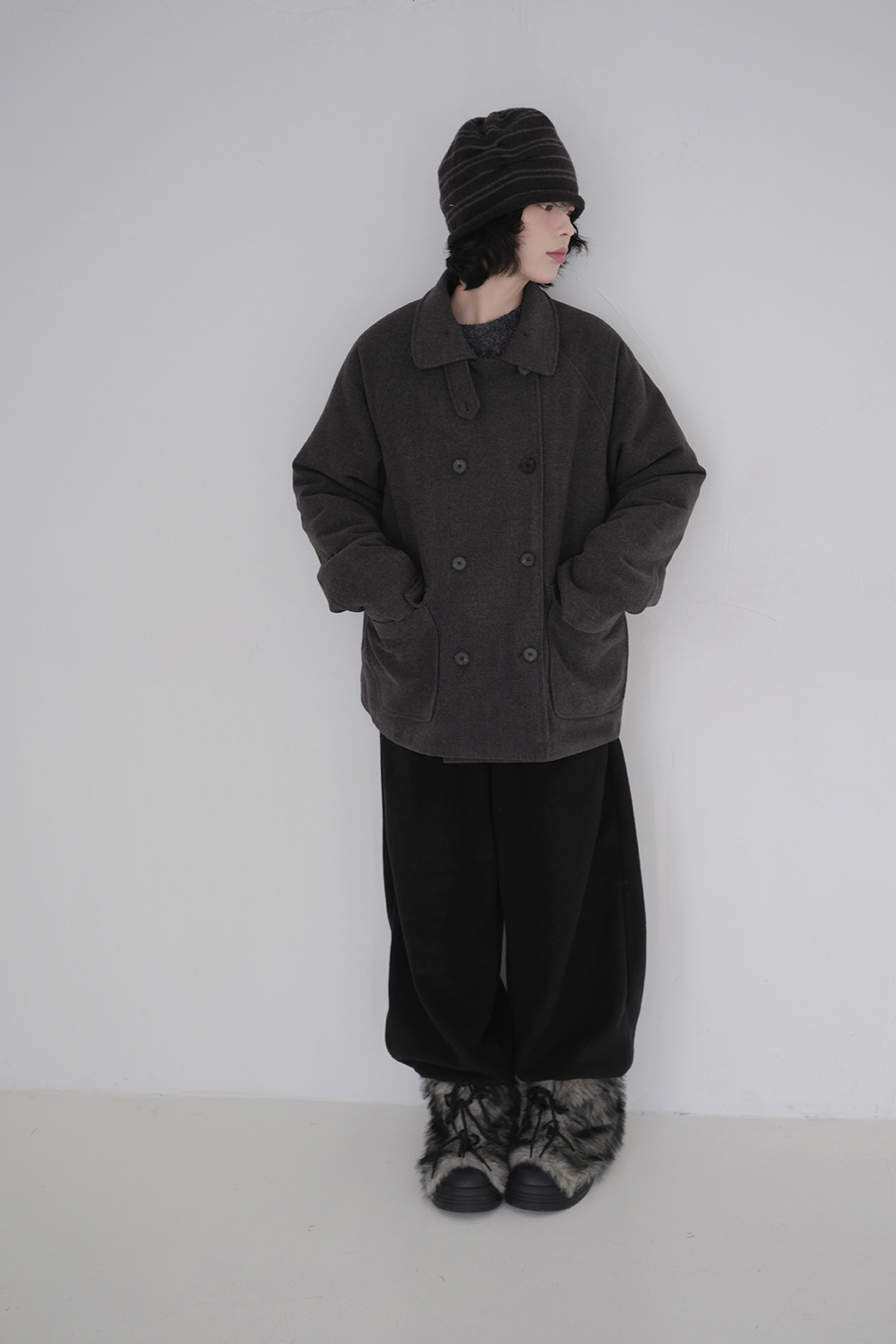 코트 모델 착용 이미지-S1L68