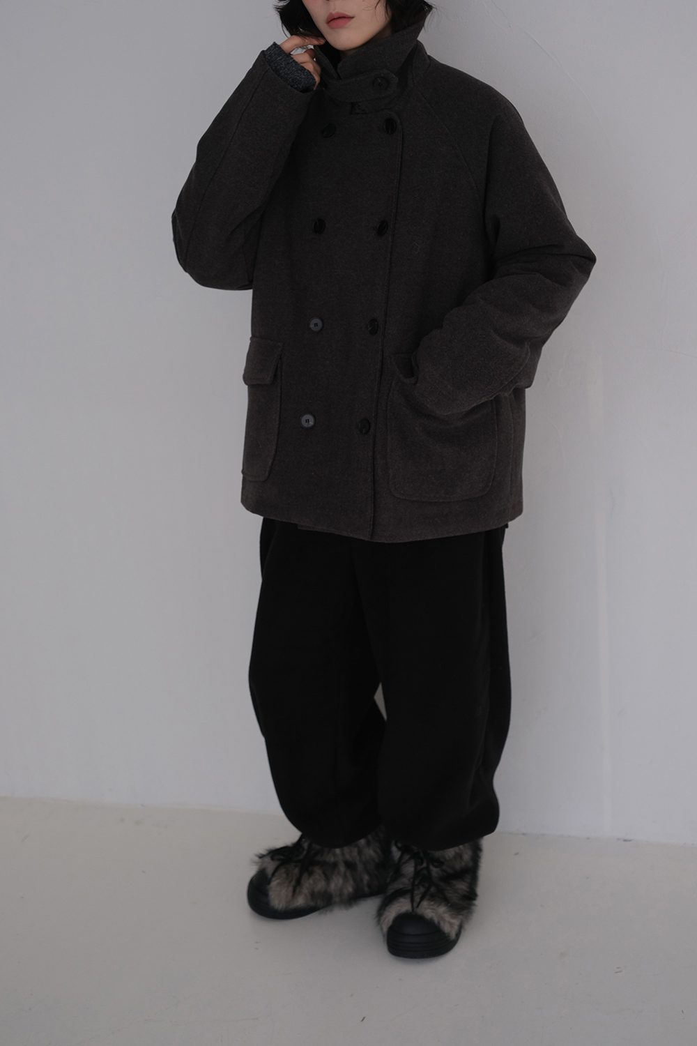 코트 모델 착용 이미지-S1L79