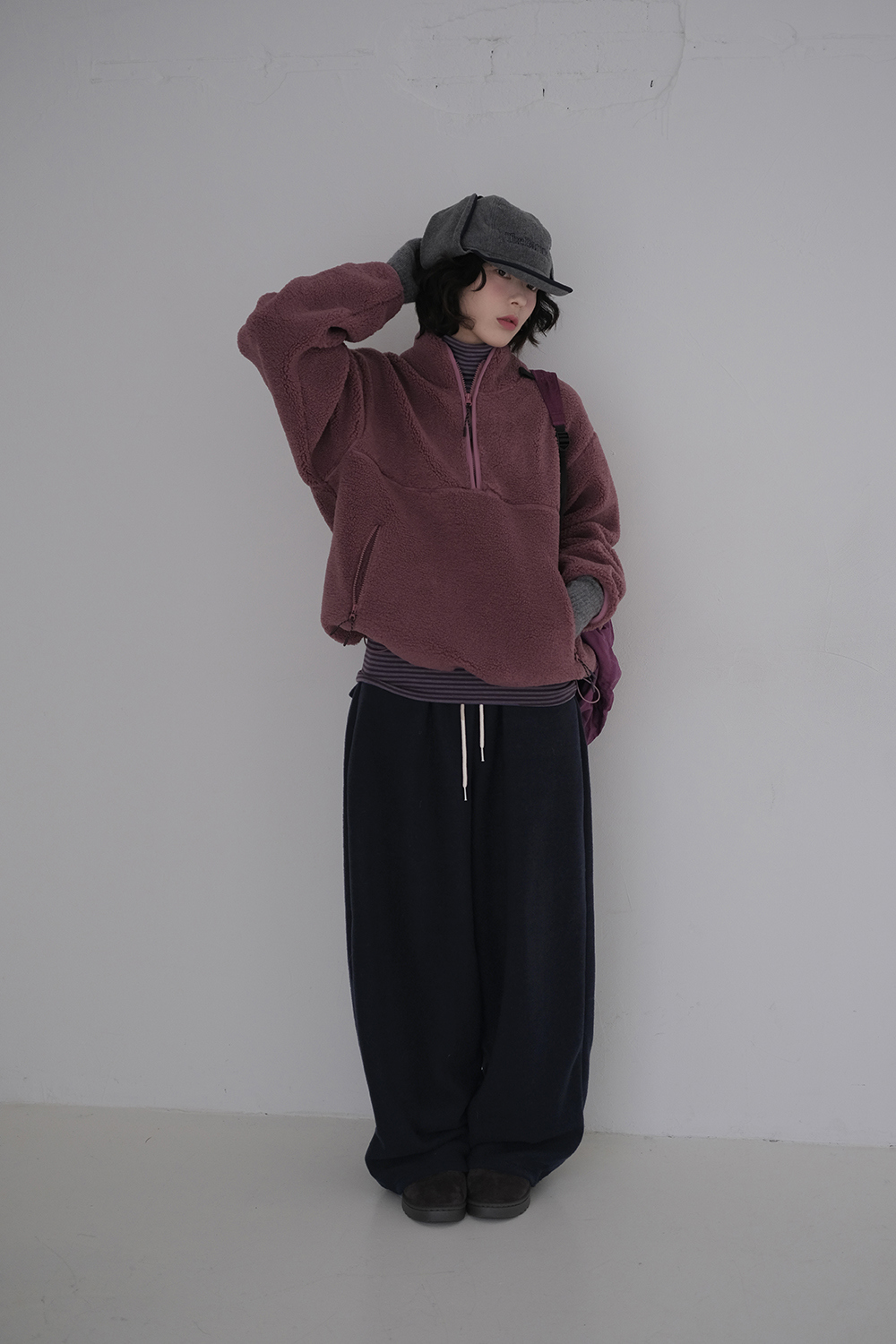 긴팔 티셔츠 모델 착용 이미지-S1L33