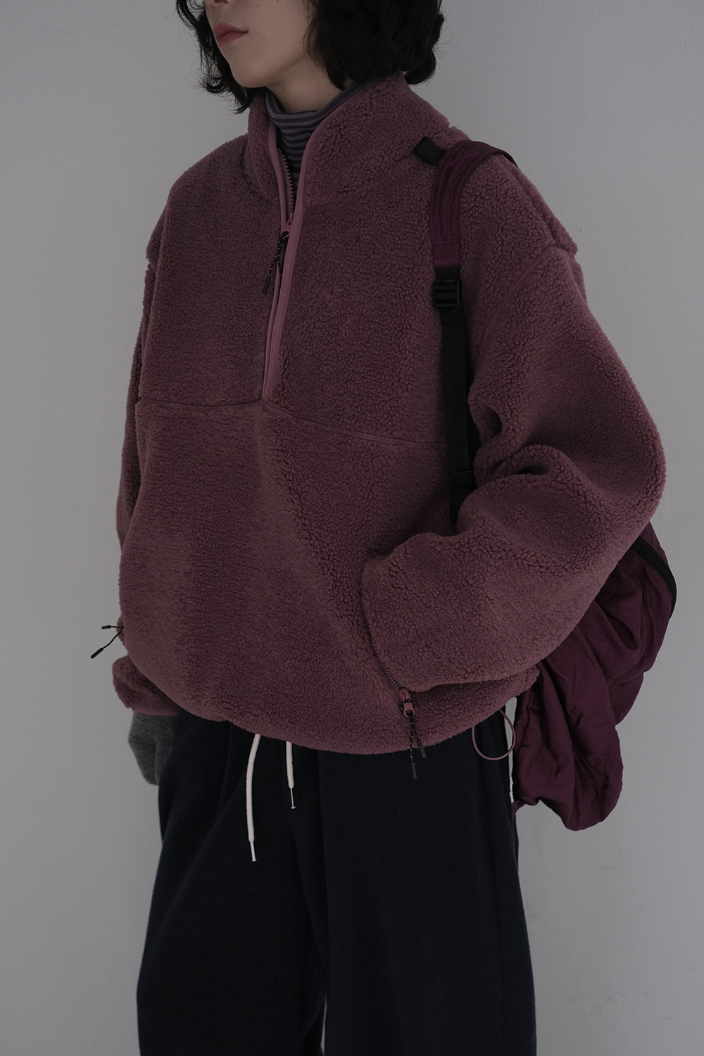 긴팔 티셔츠 모델 착용 이미지-S1L42