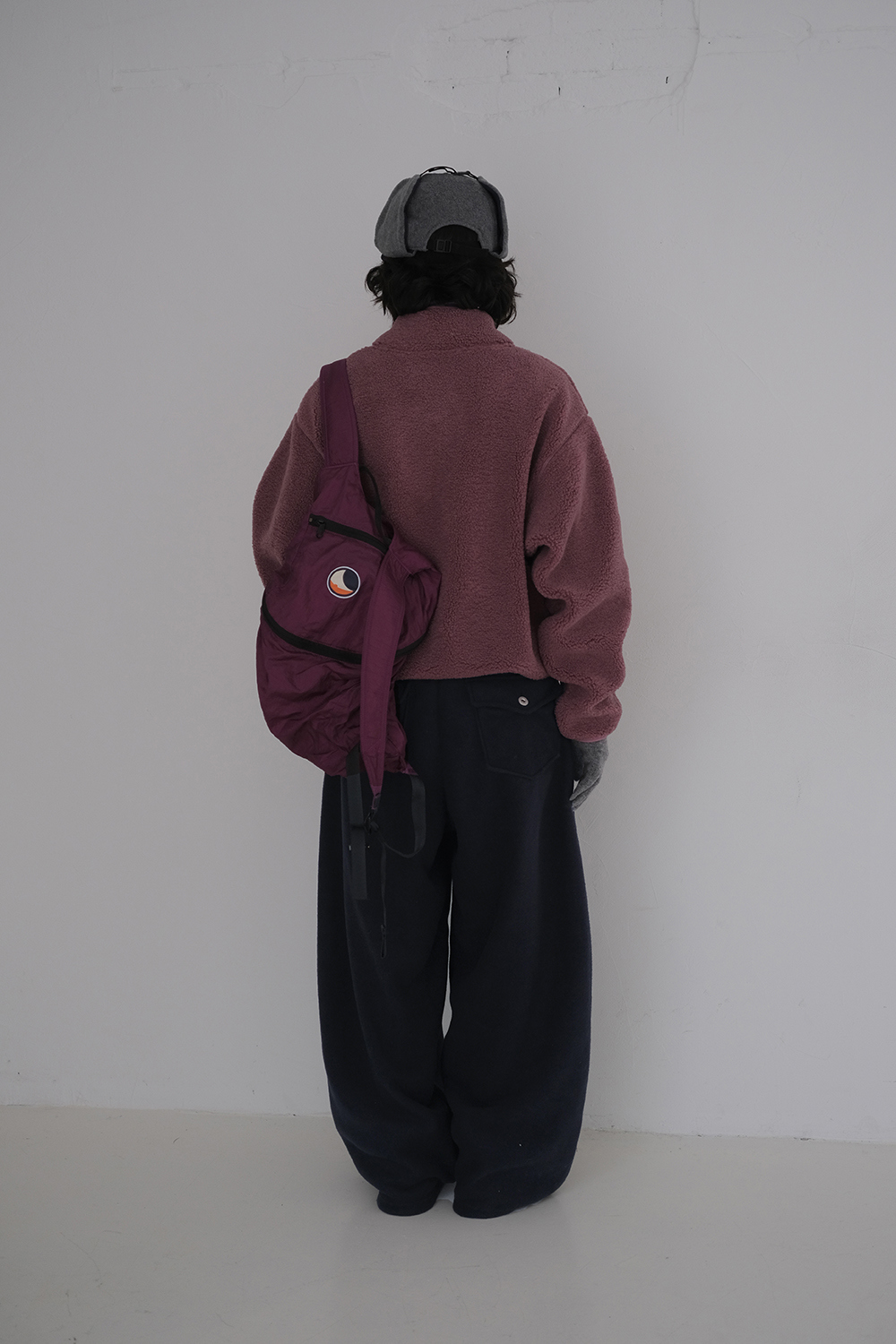 긴팔 티셔츠 모델 착용 이미지-S1L37