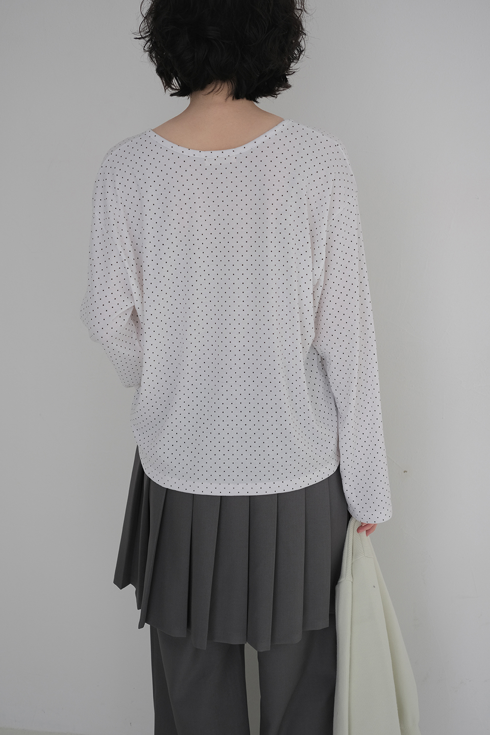 바지 모델 착용 이미지-S1L34