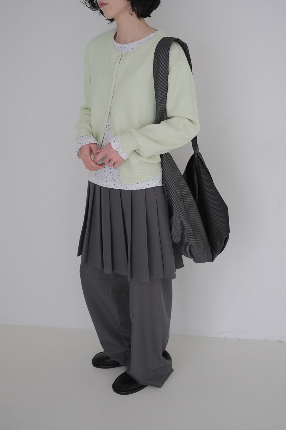 바지 모델 착용 이미지-S1L20