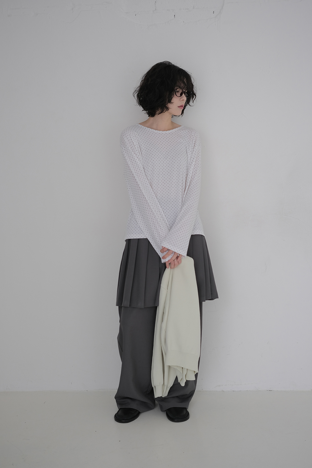 바지 모델 착용 이미지-S1L24