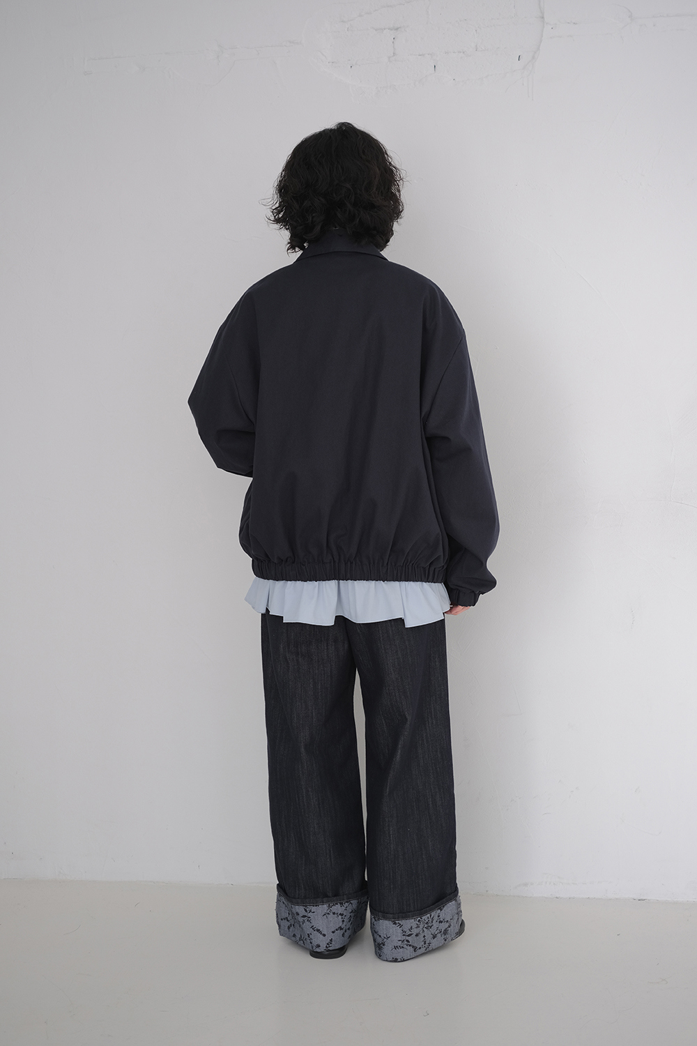 블라우스 모델 착용 이미지-S1L15