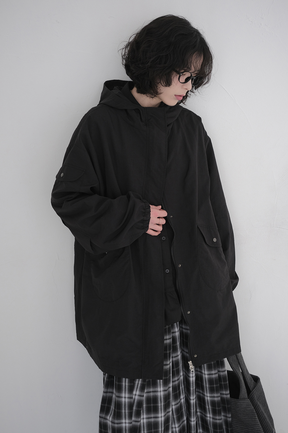 블라우스 모델 착용 이미지-S1L78