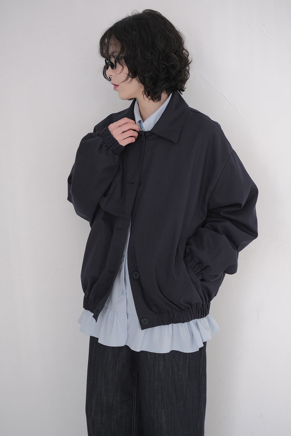 블라우스 모델 착용 이미지-S1L17