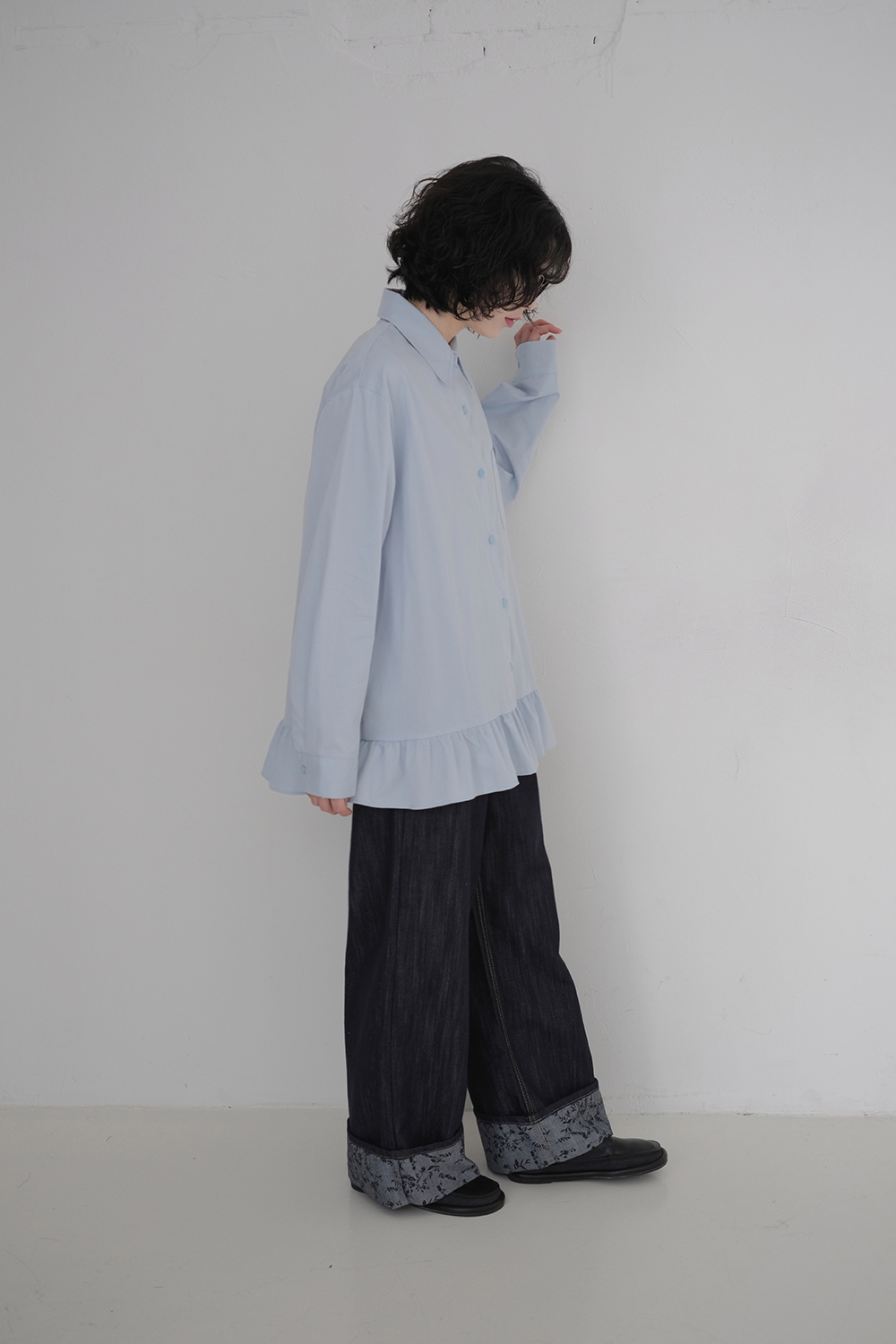 블라우스 모델 착용 이미지-S1L23