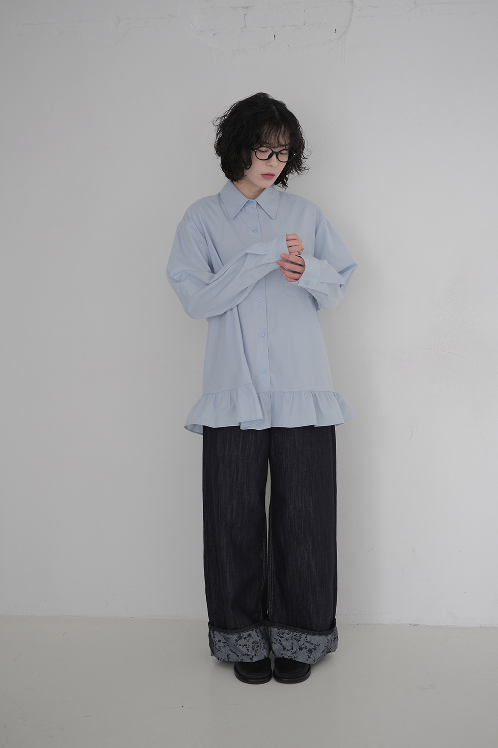 블라우스 모델 착용 이미지-S1L21