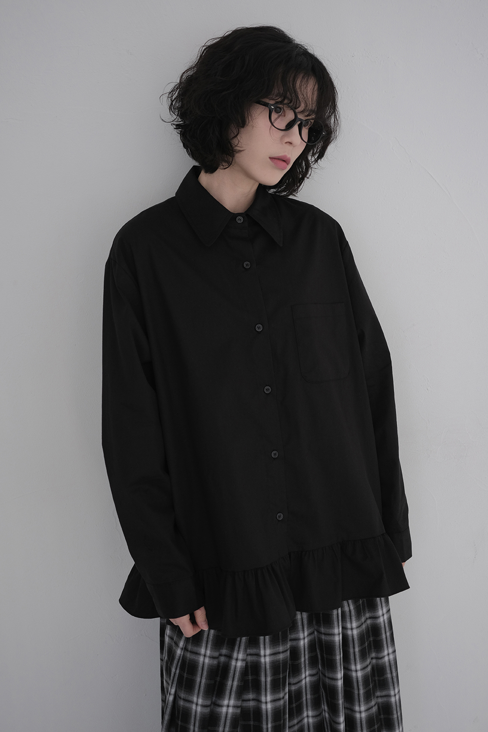 블라우스 모델 착용 이미지-S1L58