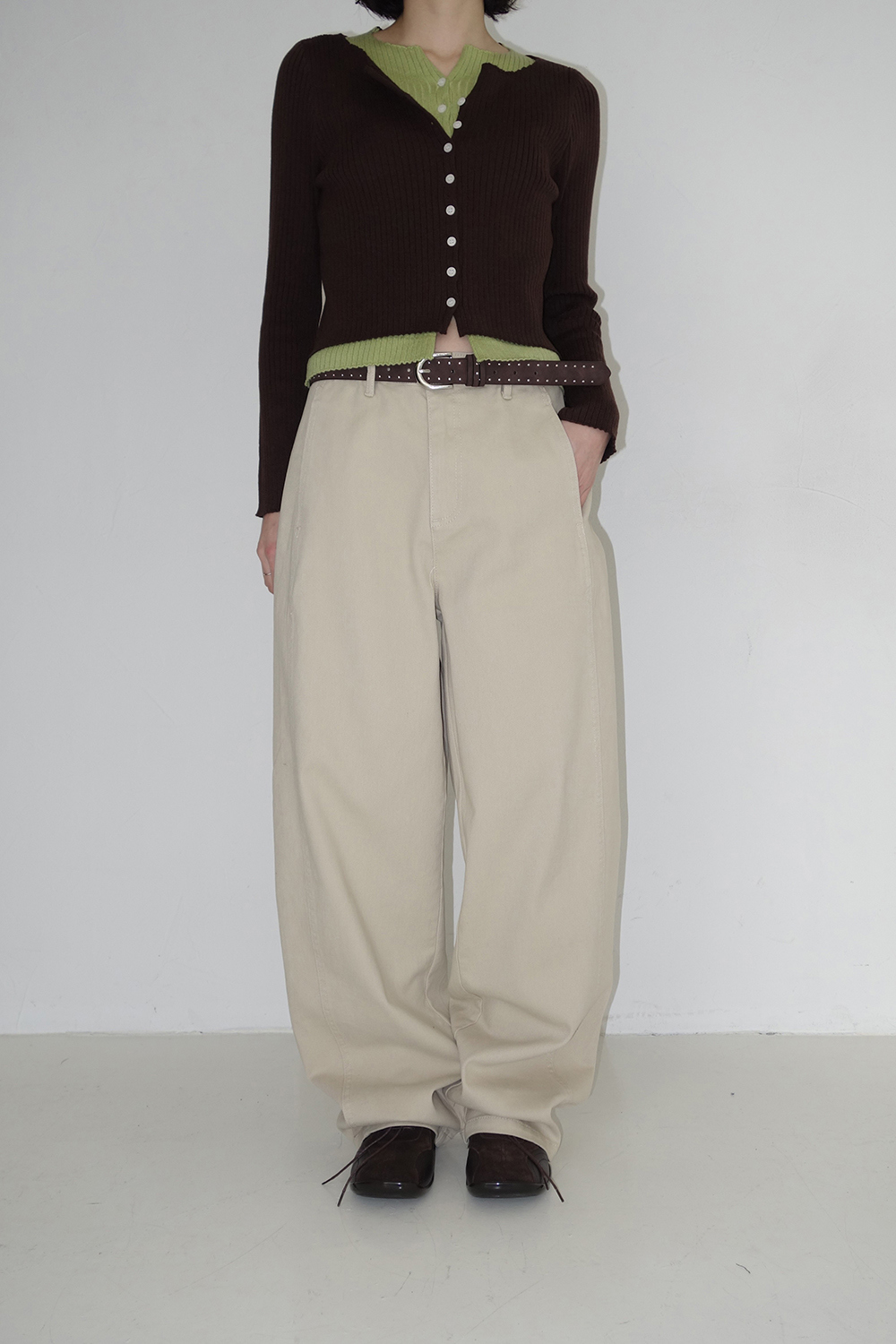 카디건 모델 착용 이미지-S1L24