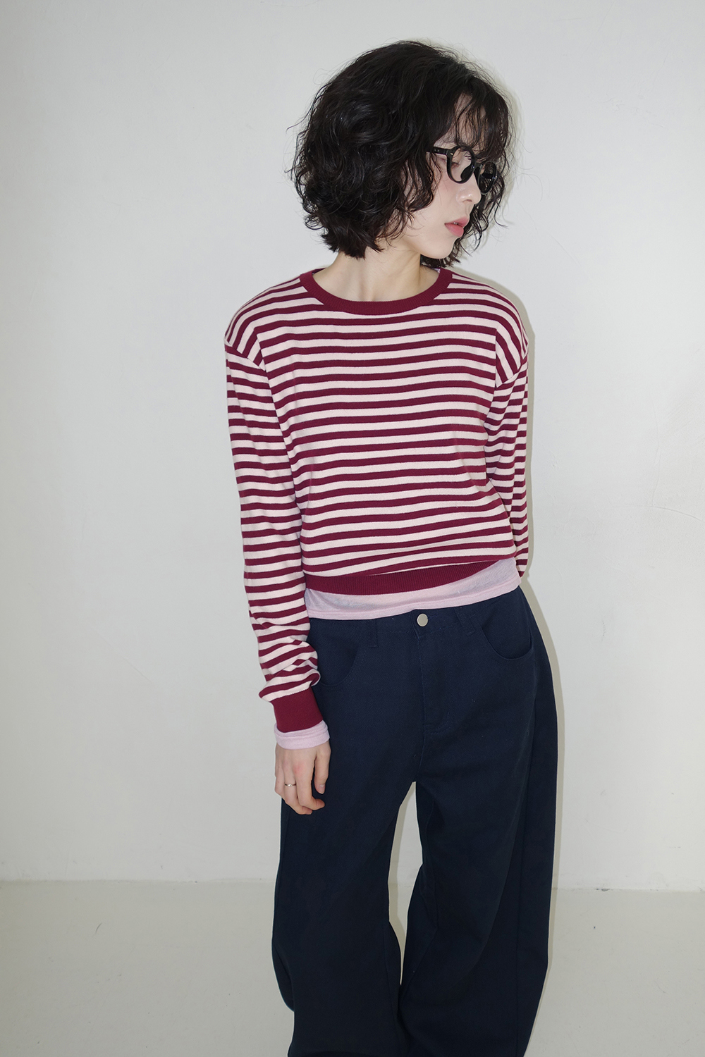 바지 모델 착용 이미지-S2L40