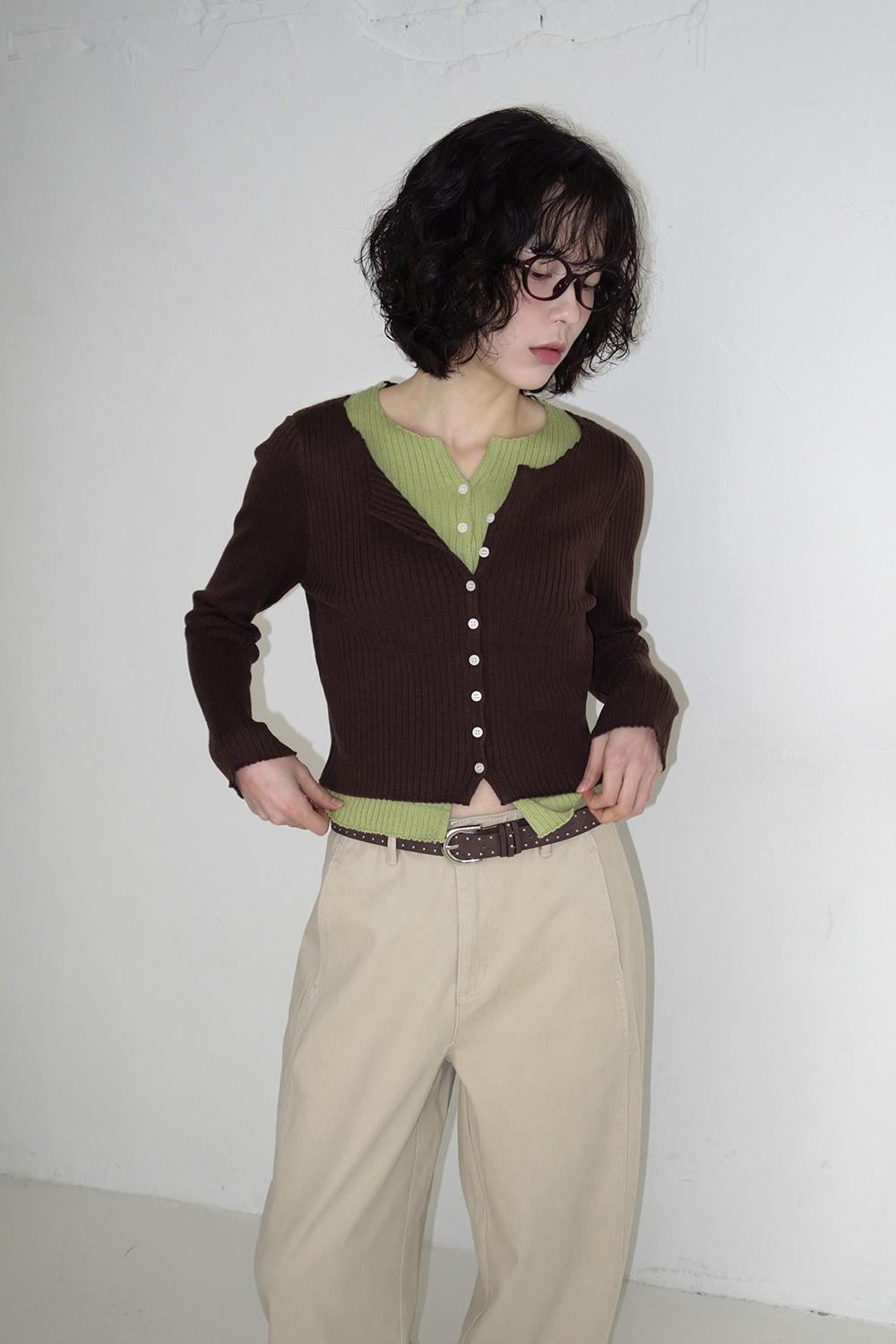 카디건 모델 착용 이미지-S1L8