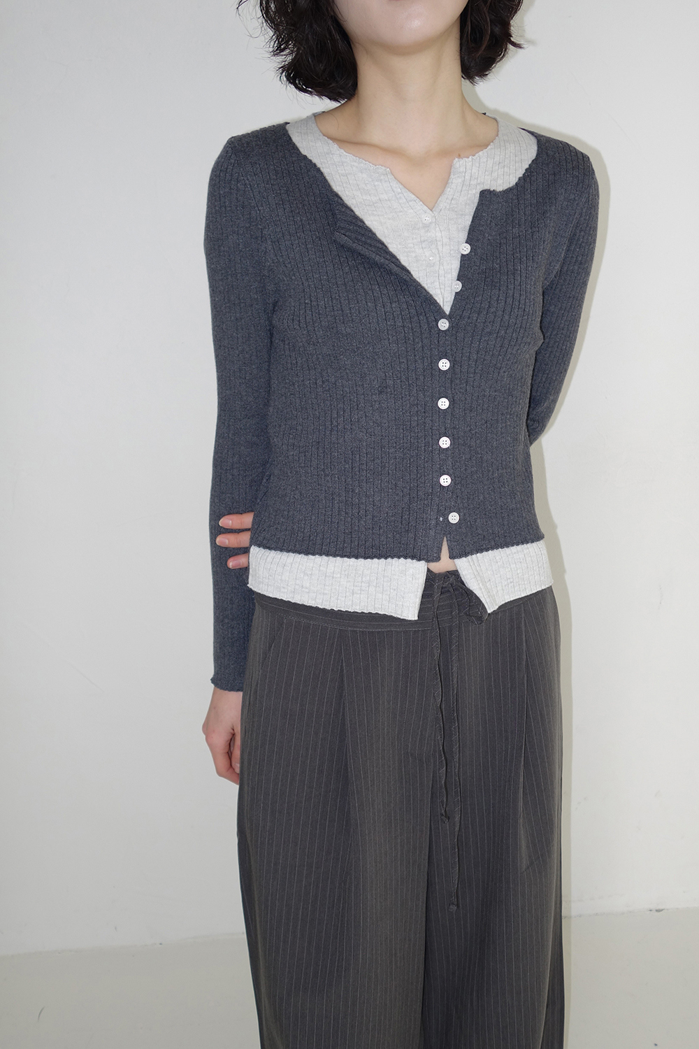 카디건 모델 착용 이미지-S1L56