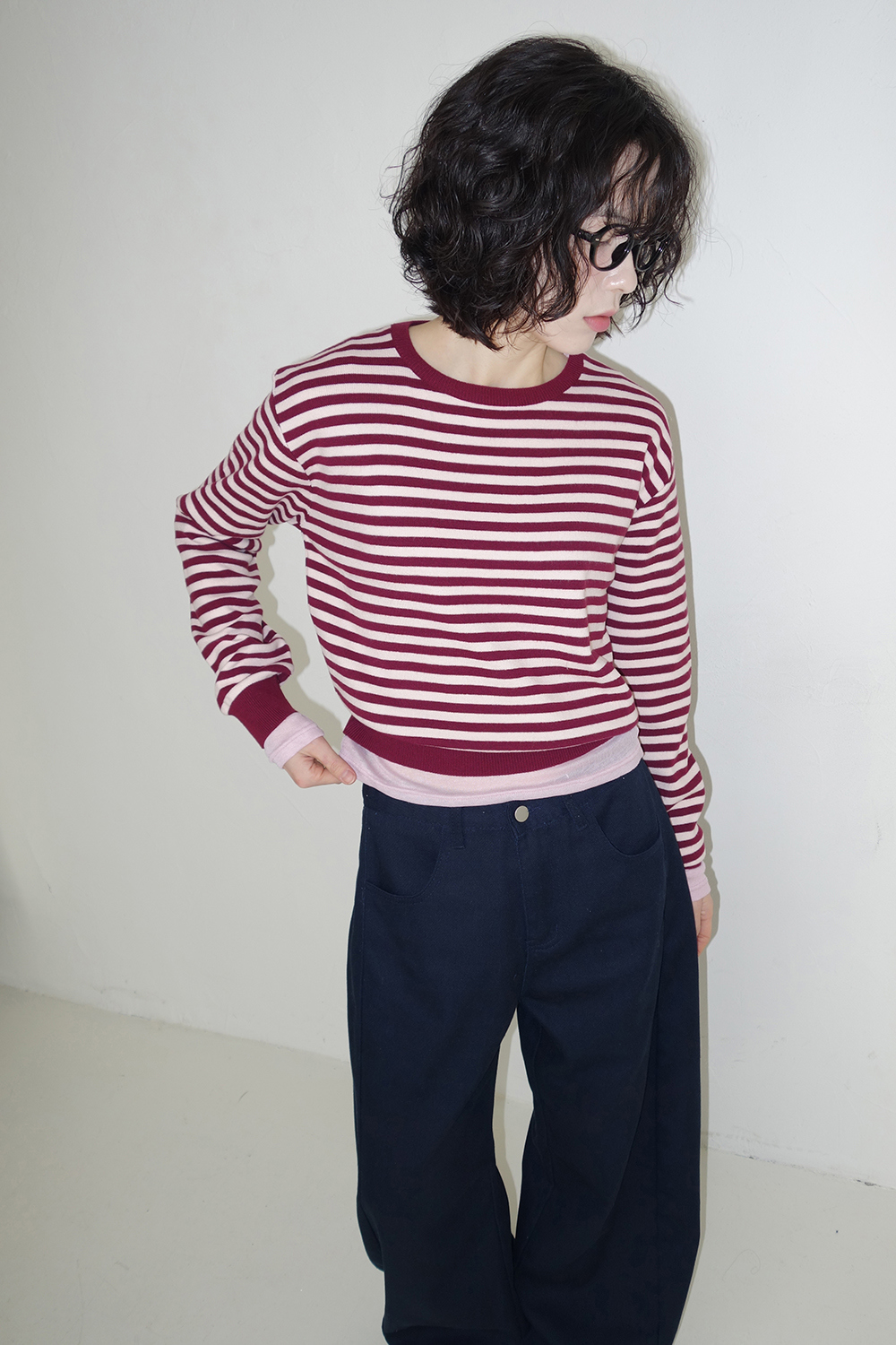 바지 모델 착용 이미지-S2L41