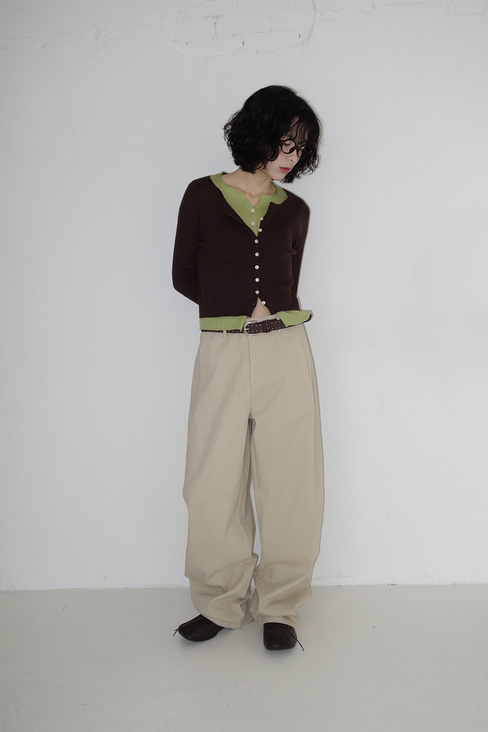 카디건 모델 착용 이미지-S1L13