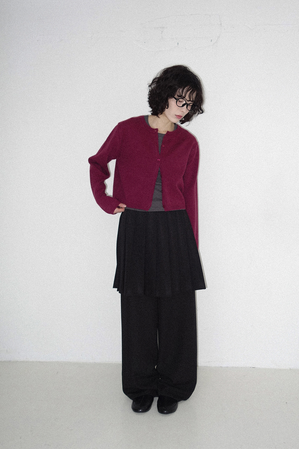 바지 모델 착용 이미지-S2L32