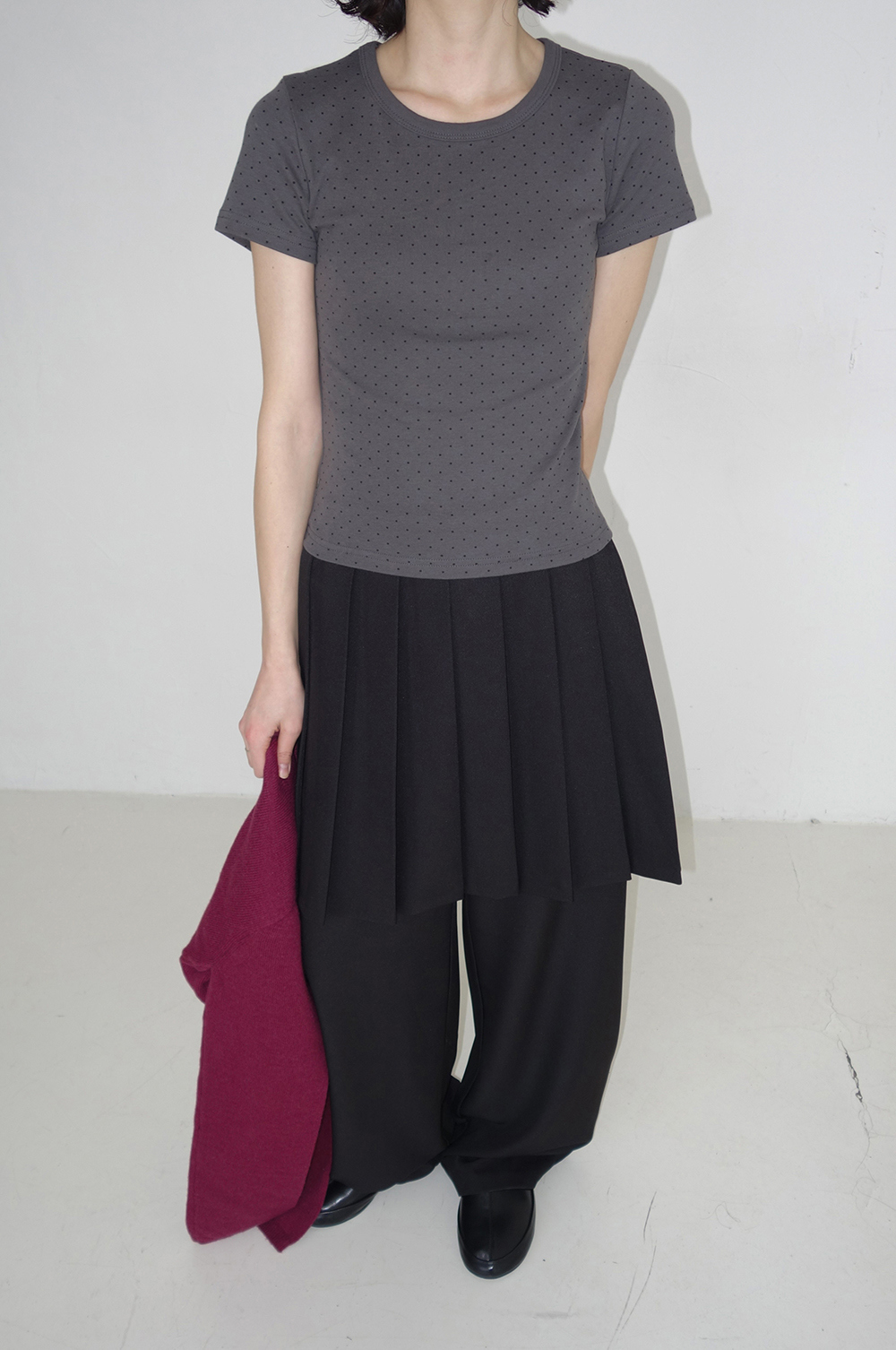 바지 모델 착용 이미지-S2L30