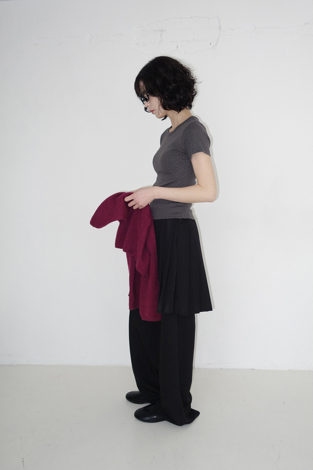 바지 모델 착용 이미지-S2L23