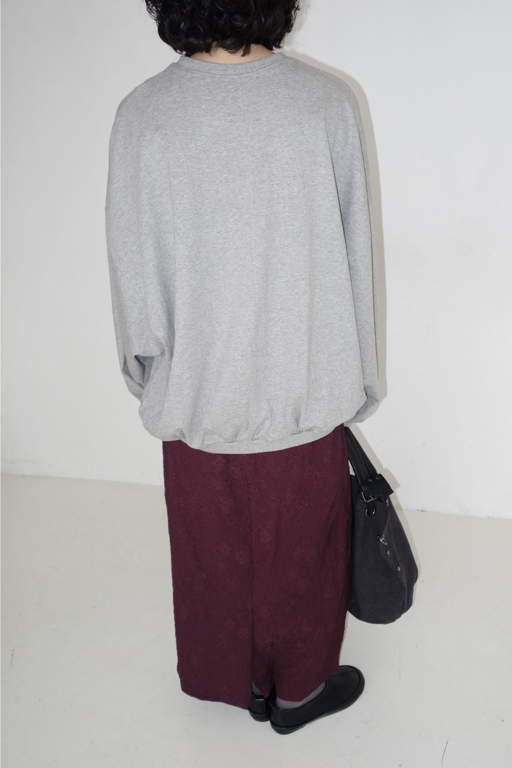 롱 스커트 모델 착용 이미지-S2L31