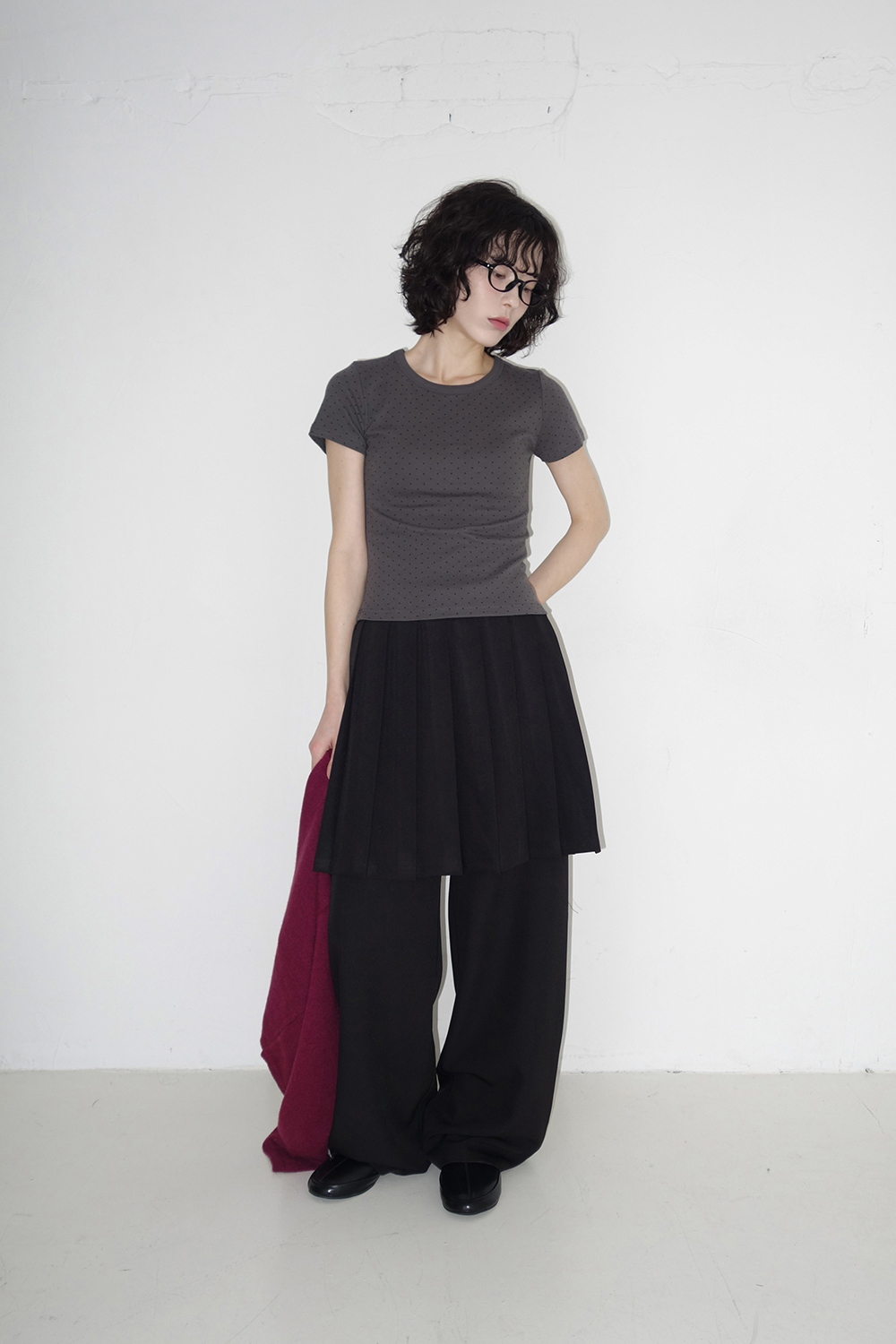 바지 모델 착용 이미지-S2L21