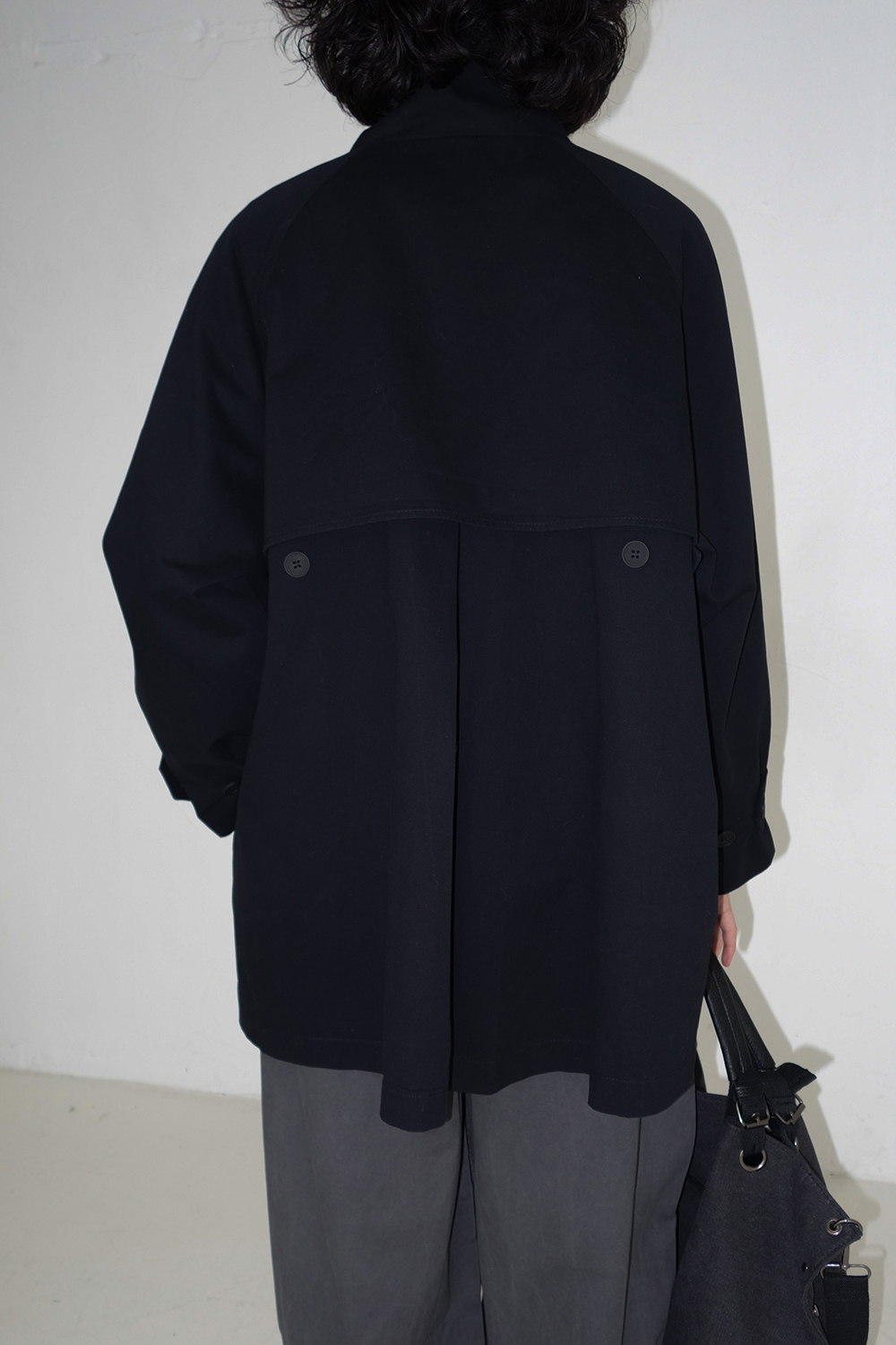 코트 모델 착용 이미지-S1L36