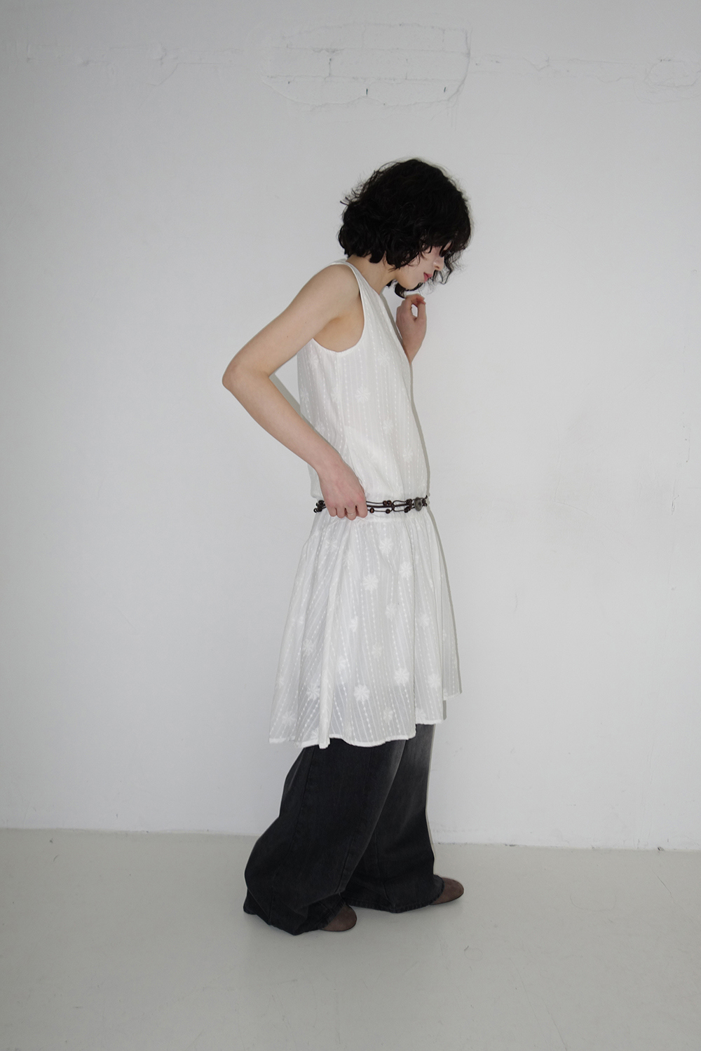 드레스 모델 착용 이미지-S1L8