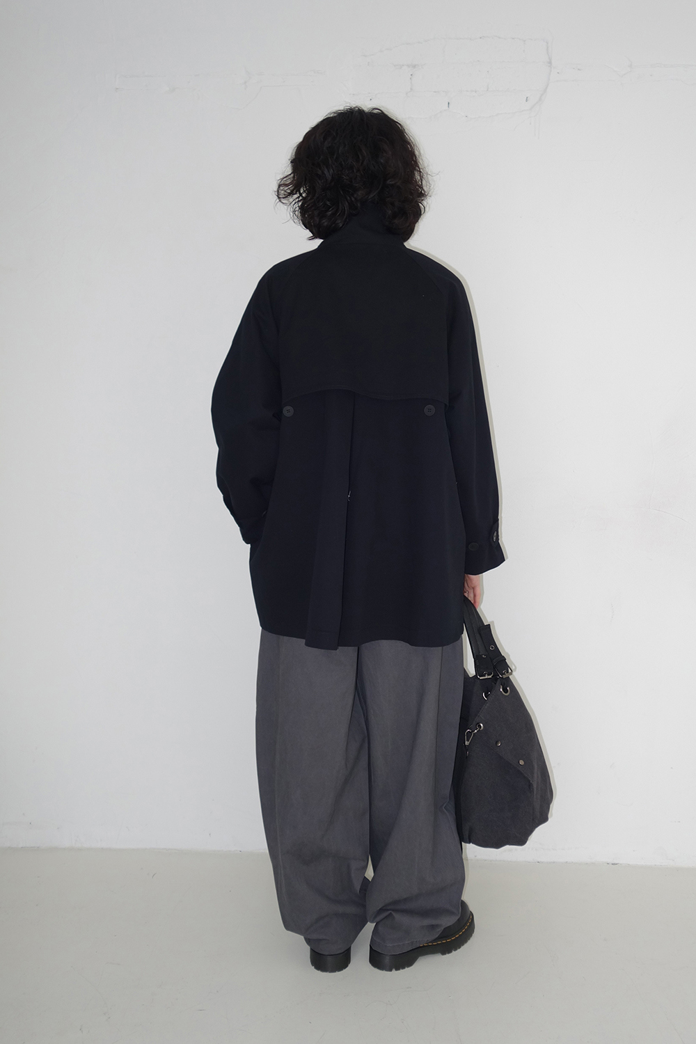 코트 모델 착용 이미지-S1L31