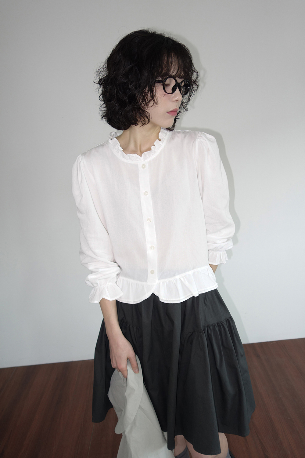 드레스 모델 착용 이미지-S1L6