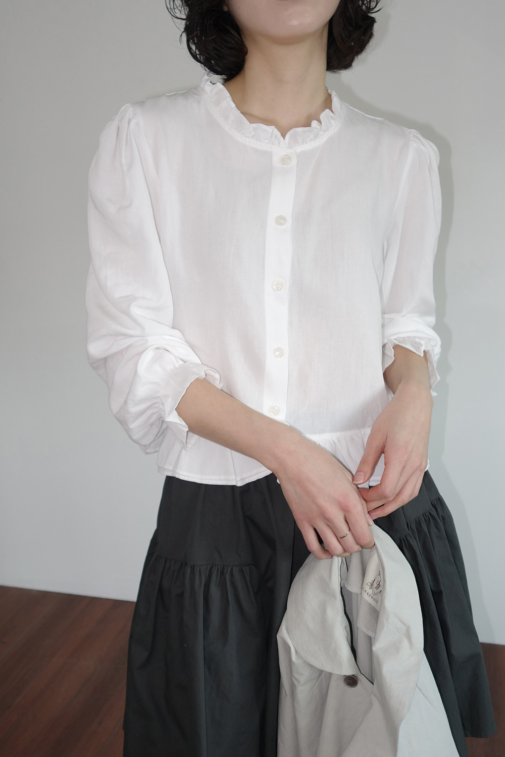 드레스 모델 착용 이미지-S1L8