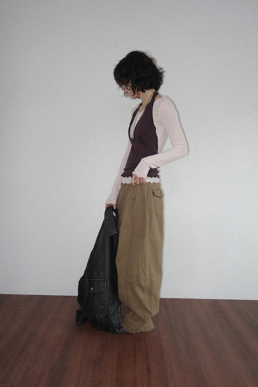 긴팔 티셔츠 모델 착용 이미지-S1L14