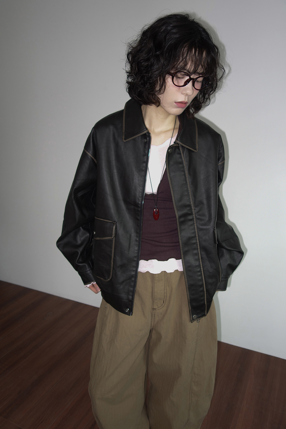 긴팔 티셔츠 모델 착용 이미지-S1L32