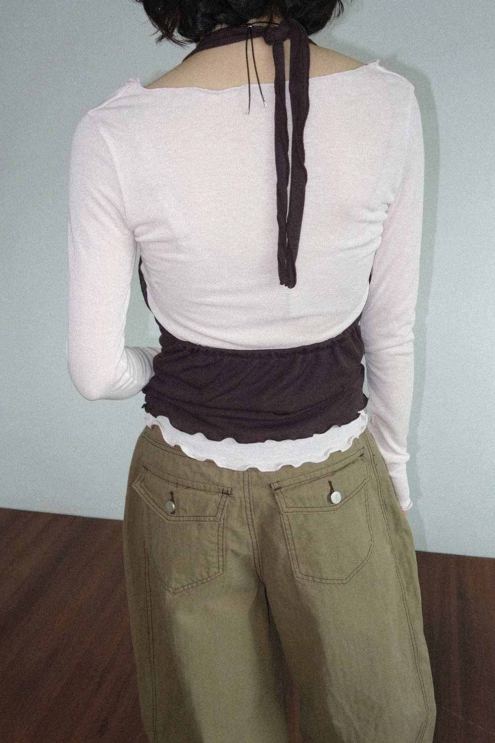 긴팔 티셔츠 모델 착용 이미지-S1L22