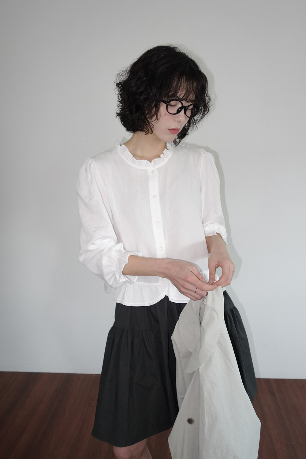 드레스 모델 착용 이미지-S1L4