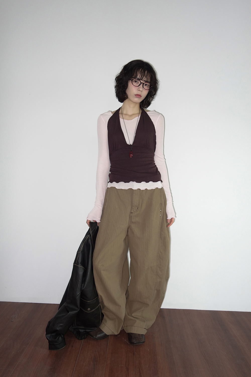 긴팔 티셔츠 모델 착용 이미지-S1L20