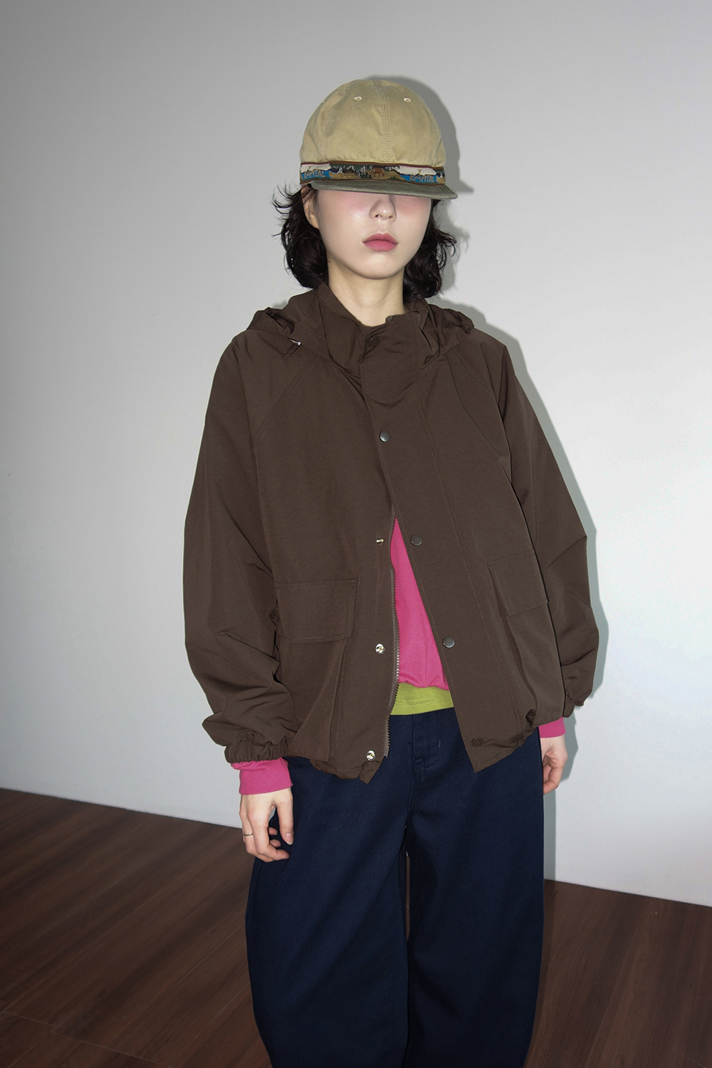 재킷 모델 착용 이미지-S1L6